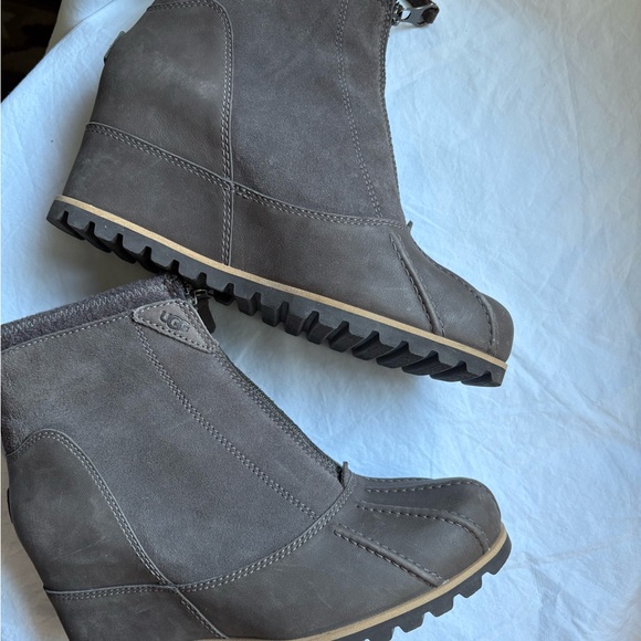 UGG Brown Wedge Boots - Picture 1 of 9